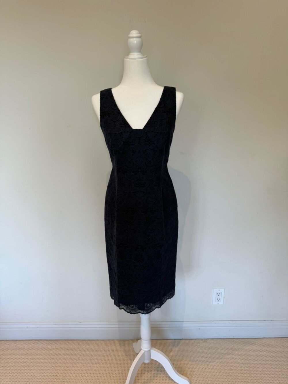 Tory Burch Cameron Dress Medium Navy Guipure Lace Sheath NWT Size 6